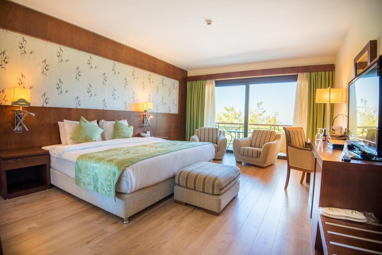 Korineum Golf & Beach Resort Agios Georgios  Exterior foto