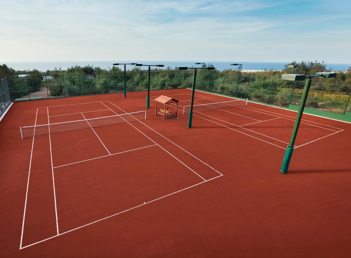 Korineum Golf & Beach Resort Agios Georgios  Exterior foto
